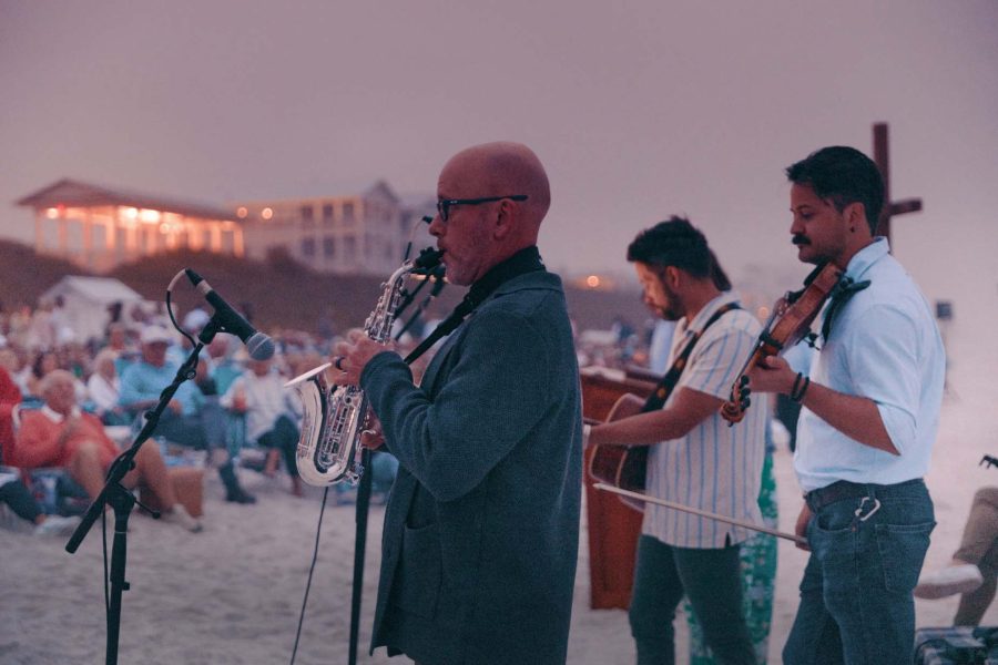 Easter on the beach at Seaside